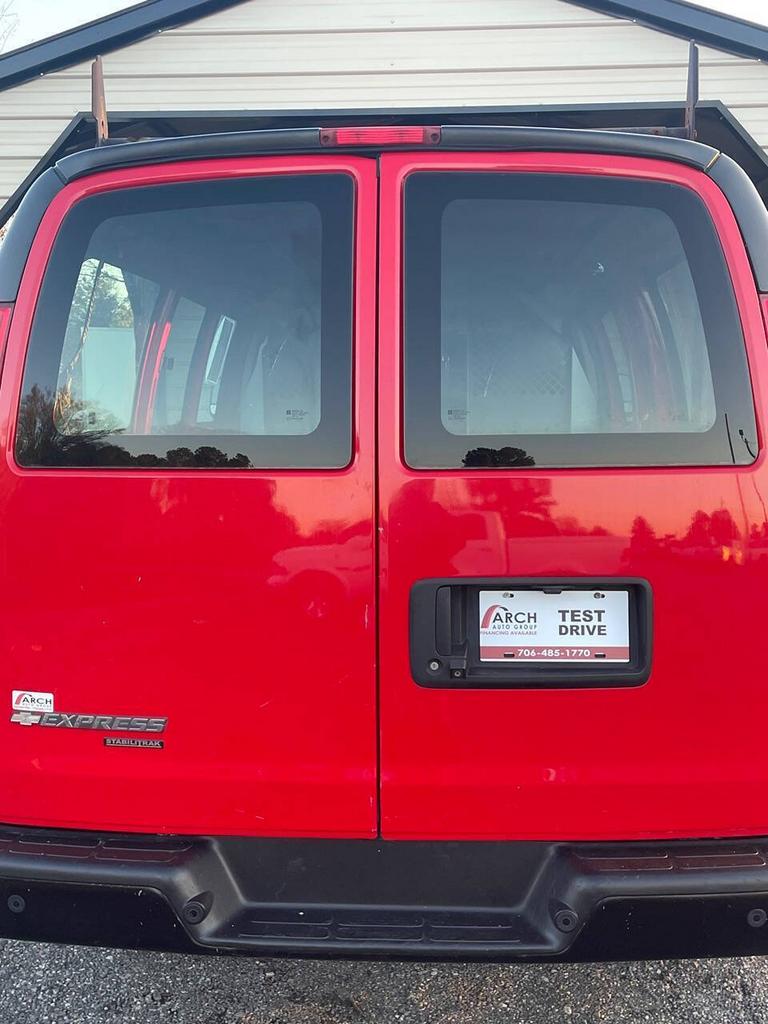 2015 Chevrolet Express - $14,995