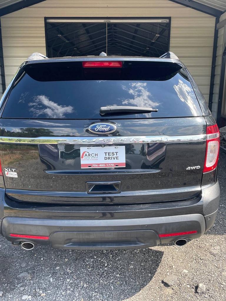 2015 Ford Explorer - $11,995