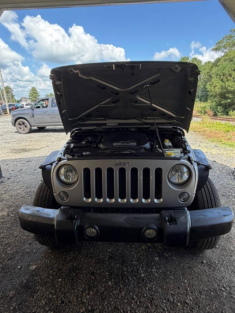 2014 Jeep Wrangler - $14,995