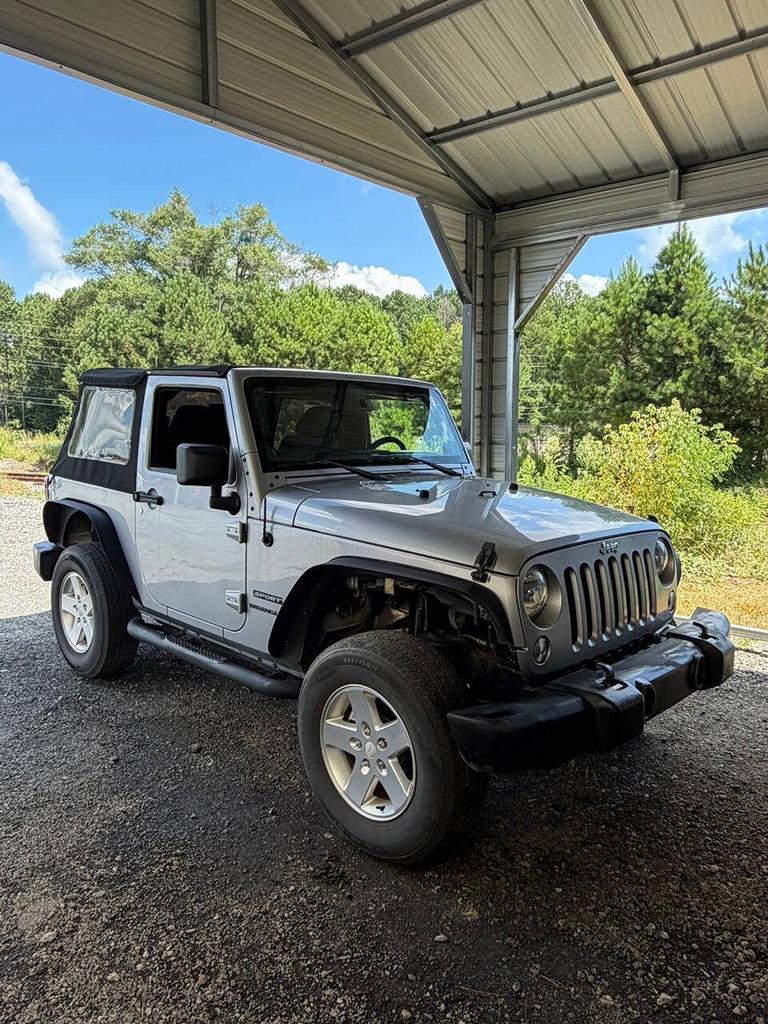 2014 Jeep Wrangler - $14,995