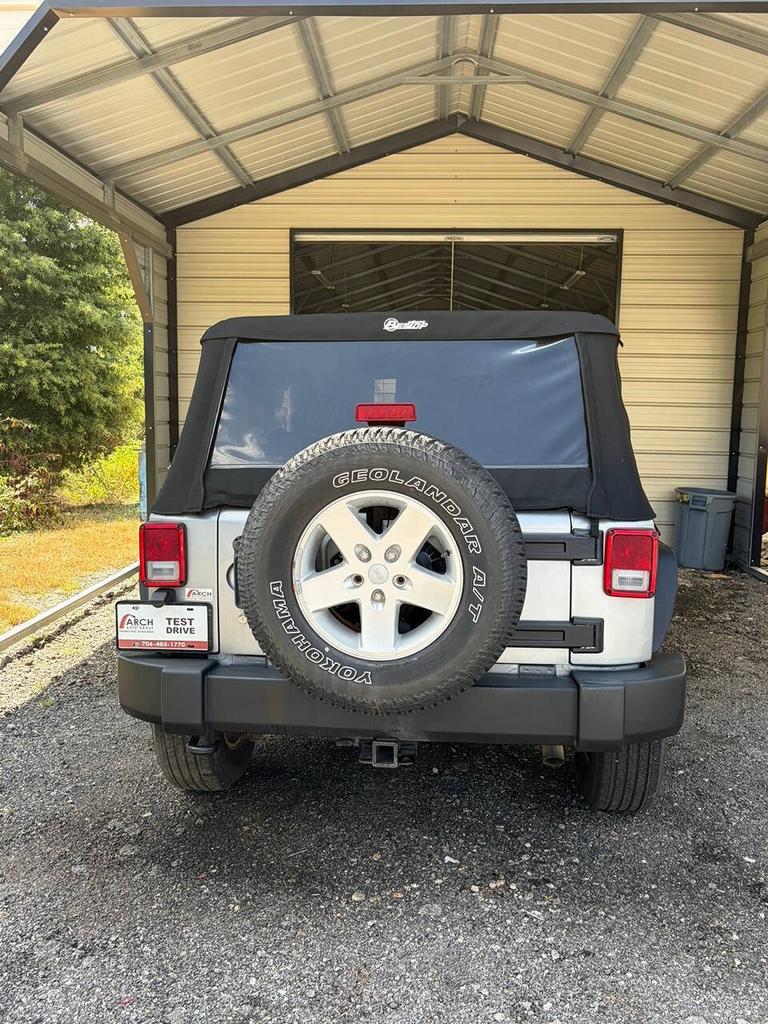 2014 Jeep Wrangler - $14,995