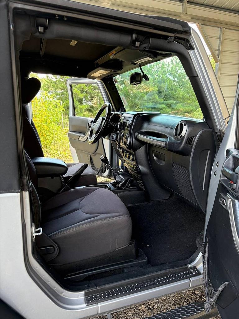 2014 Jeep Wrangler - $14,995