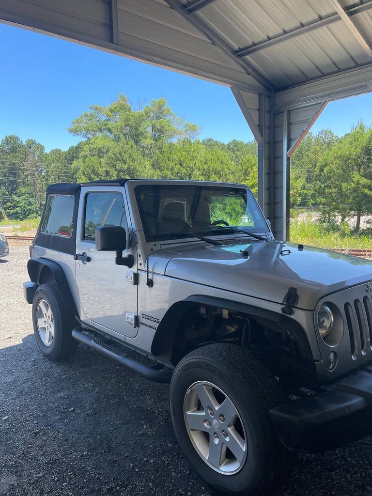 2014 Jeep Wrangler - $14,995