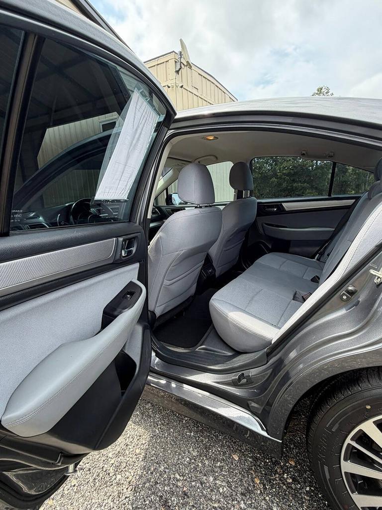 2018 Subaru Legacy - $11,995