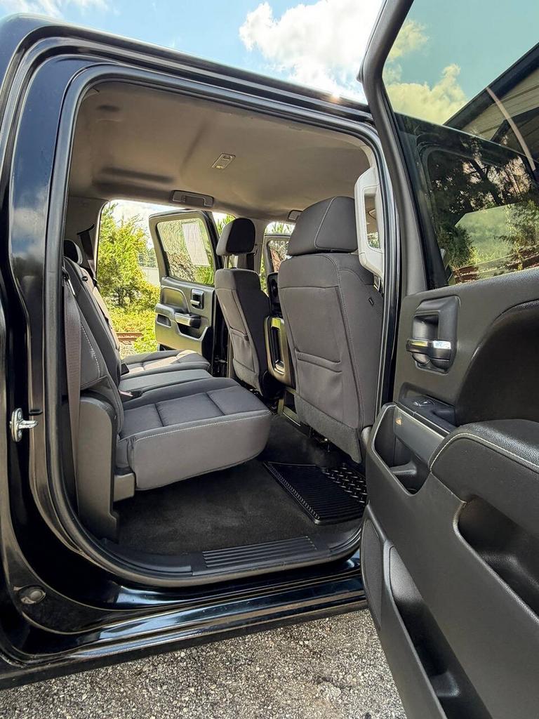 2017 Chevrolet Silverado - $19,995