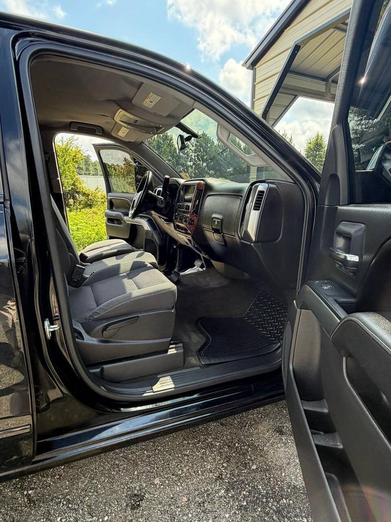 2017 Chevrolet Silverado - $19,995