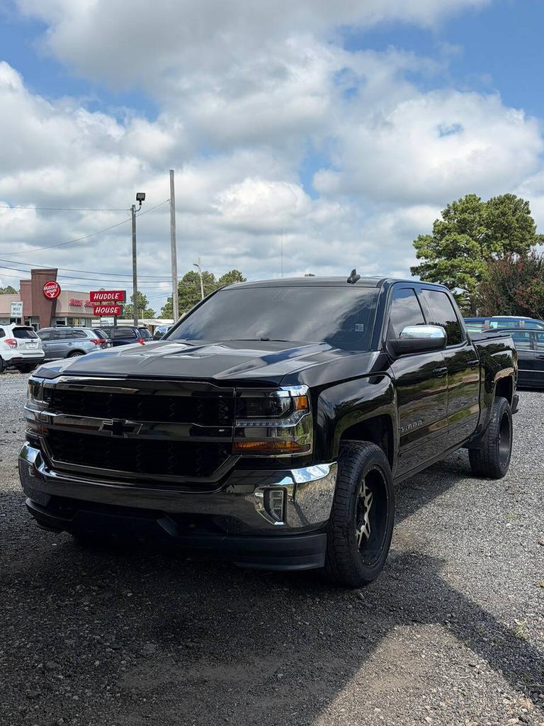 2017 Chevrolet Silverado - $19,995