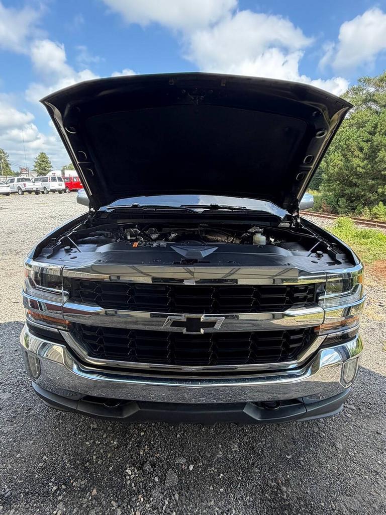 2017 Chevrolet Silverado - $19,995