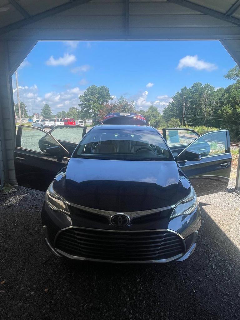 2017 Toyota Avalon - $16,900