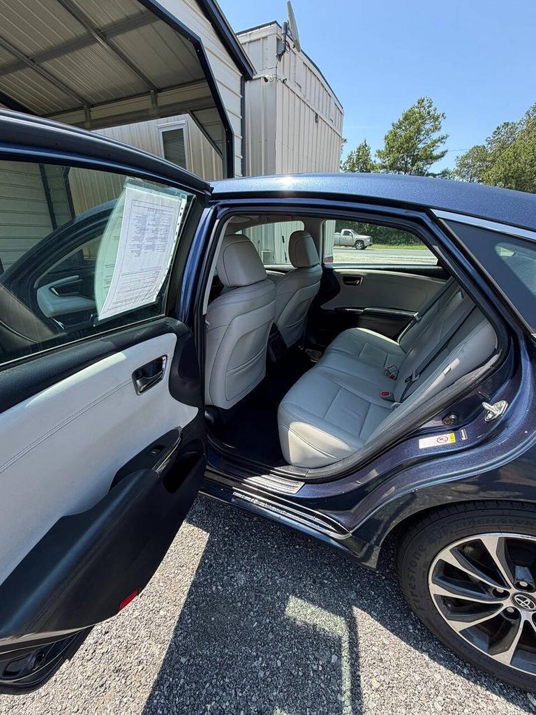 2017 Toyota Avalon - $16,900