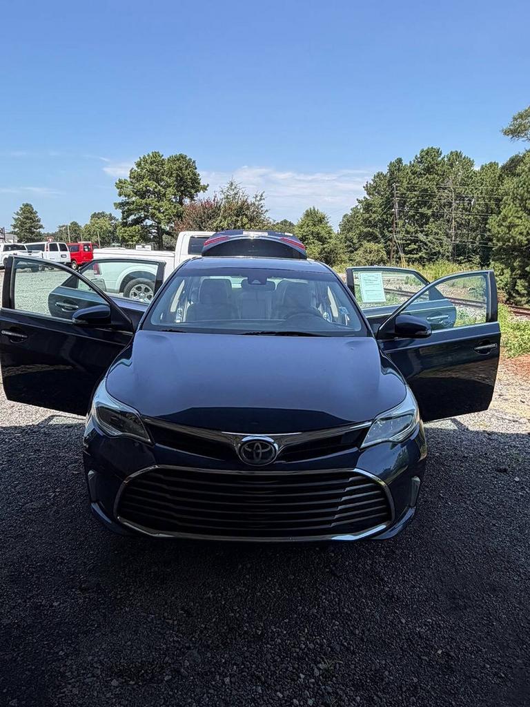 2017 Toyota Avalon - $16,900