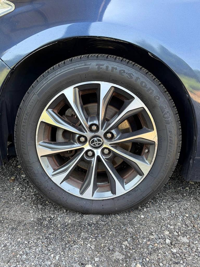 2017 Toyota Avalon - $16,900