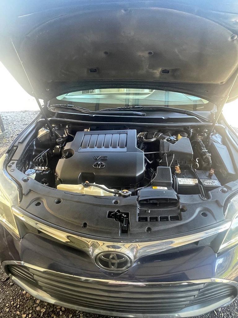 2017 Toyota Avalon - $16,900