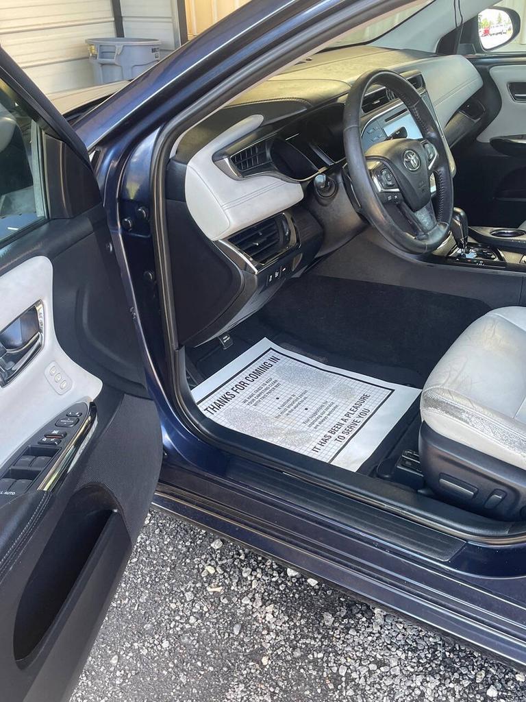 2017 Toyota Avalon - $16,900