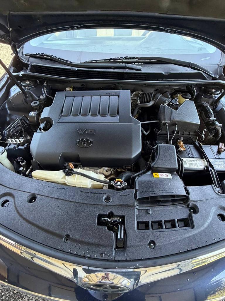 2017 Toyota Avalon - $16,900