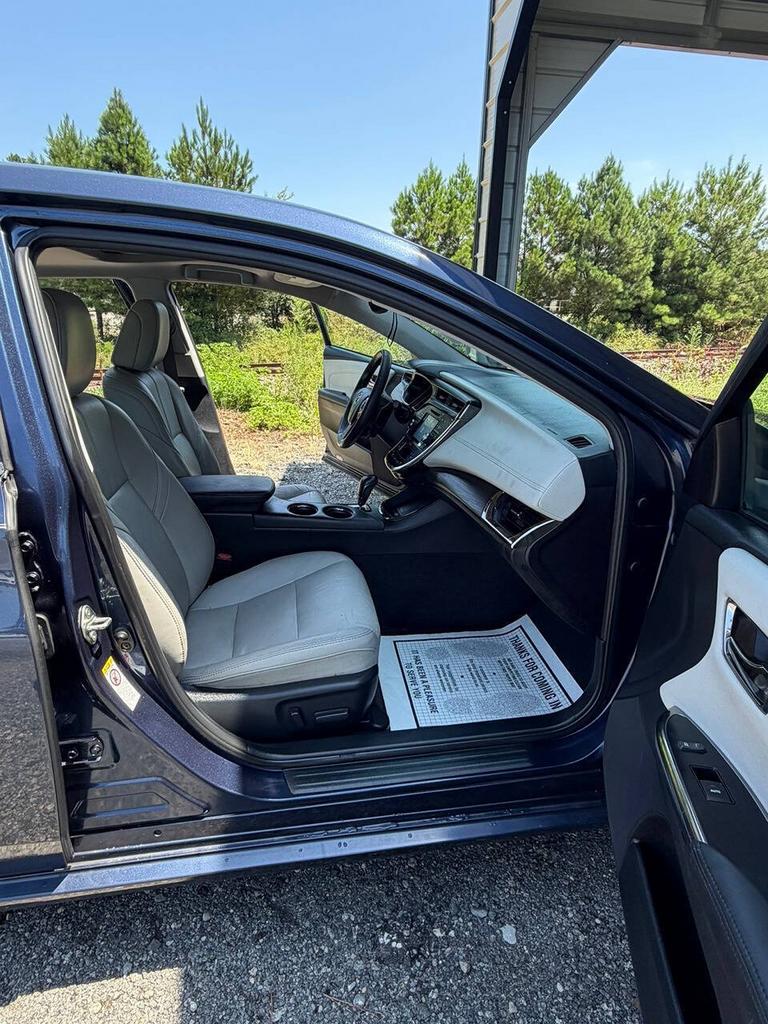 2017 Toyota Avalon - $16,900