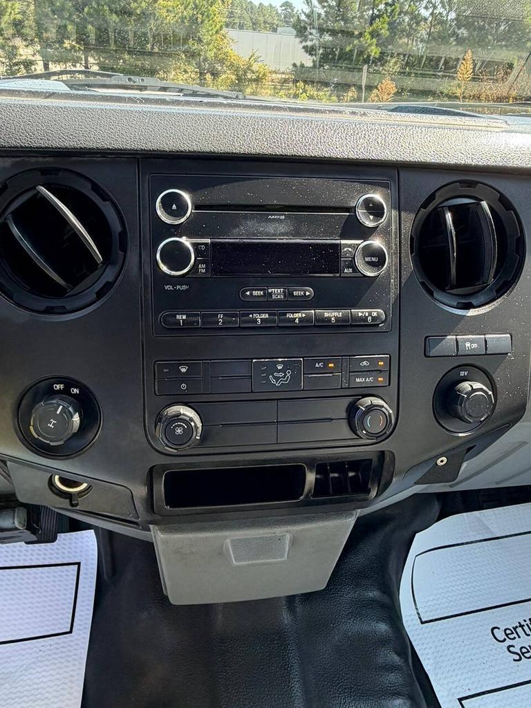 2015 Ford F-250 - $21,900