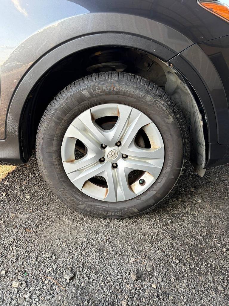 2015 Toyota RAV4 - $13,995