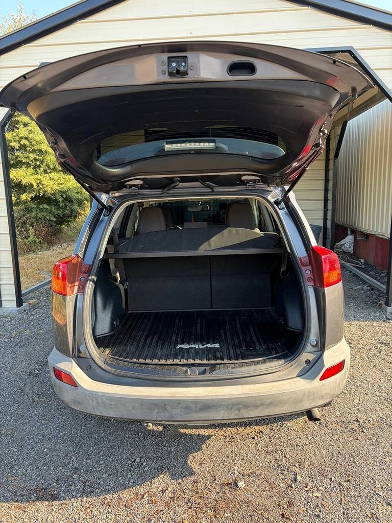 2015 Toyota RAV4 - $13,995