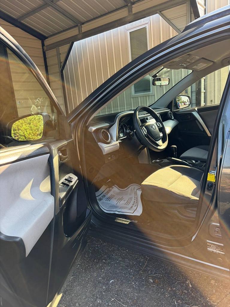 2015 Toyota RAV4 - $13,995