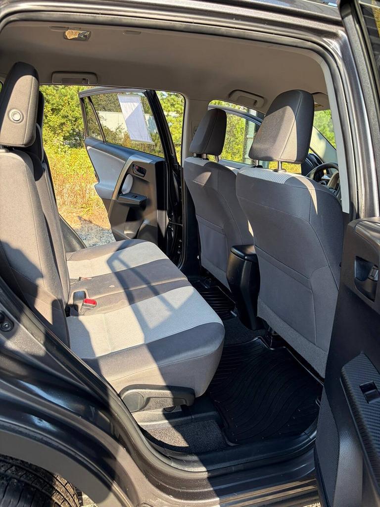 2015 Toyota RAV4 - $13,995