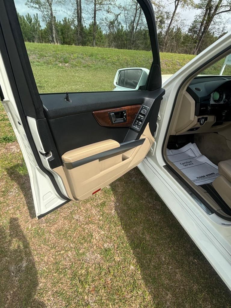 2010 Mercedes-Benz GLK-Class GLK350 photo