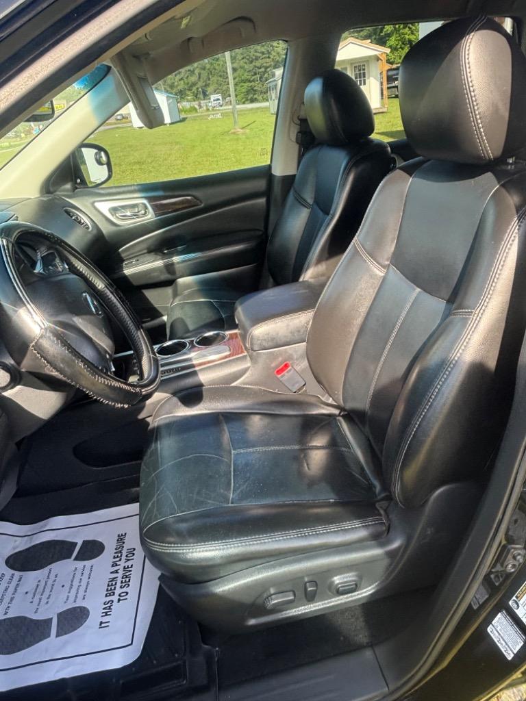 2014 Nissan Pathfinder S photo