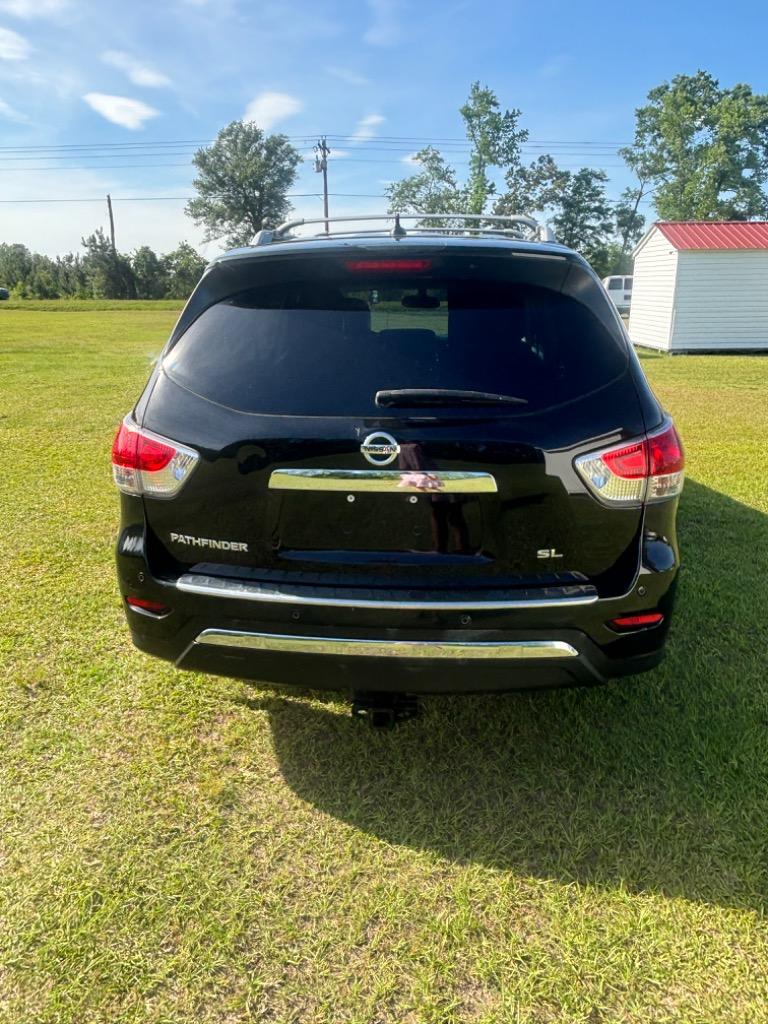 2014 Nissan Pathfinder S photo
