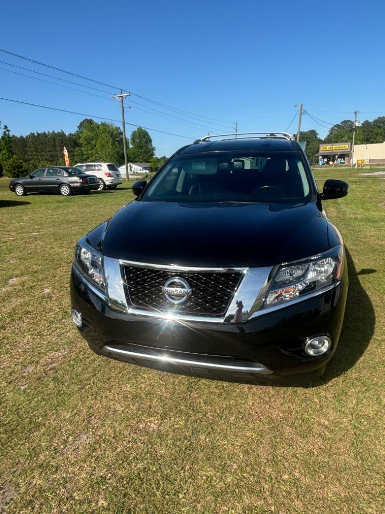 2014 Nissan Pathfinder S photo