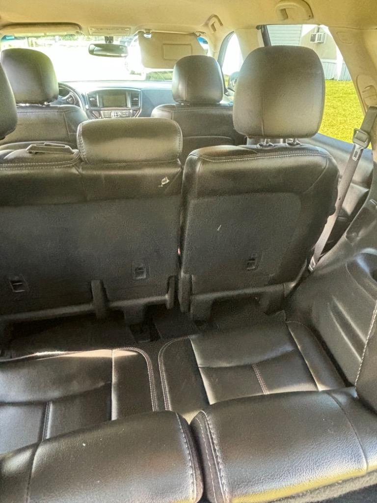 2014 Nissan Pathfinder S photo