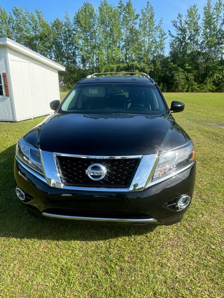 2014 Nissan Pathfinder S photo