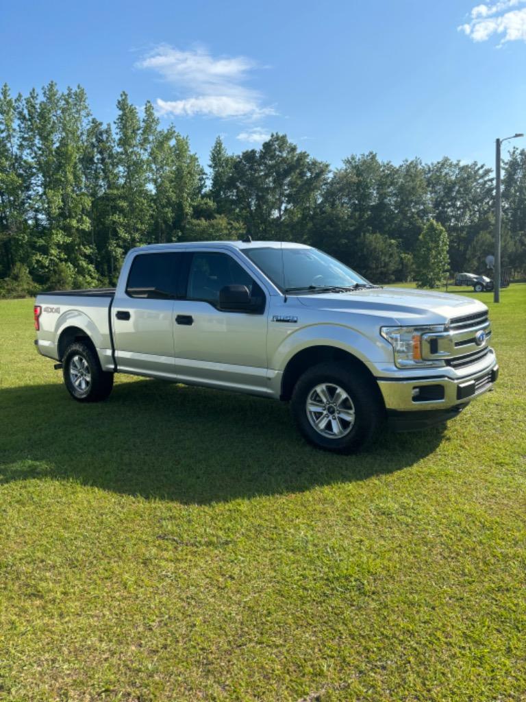 2019 Ford F150 XLT photo