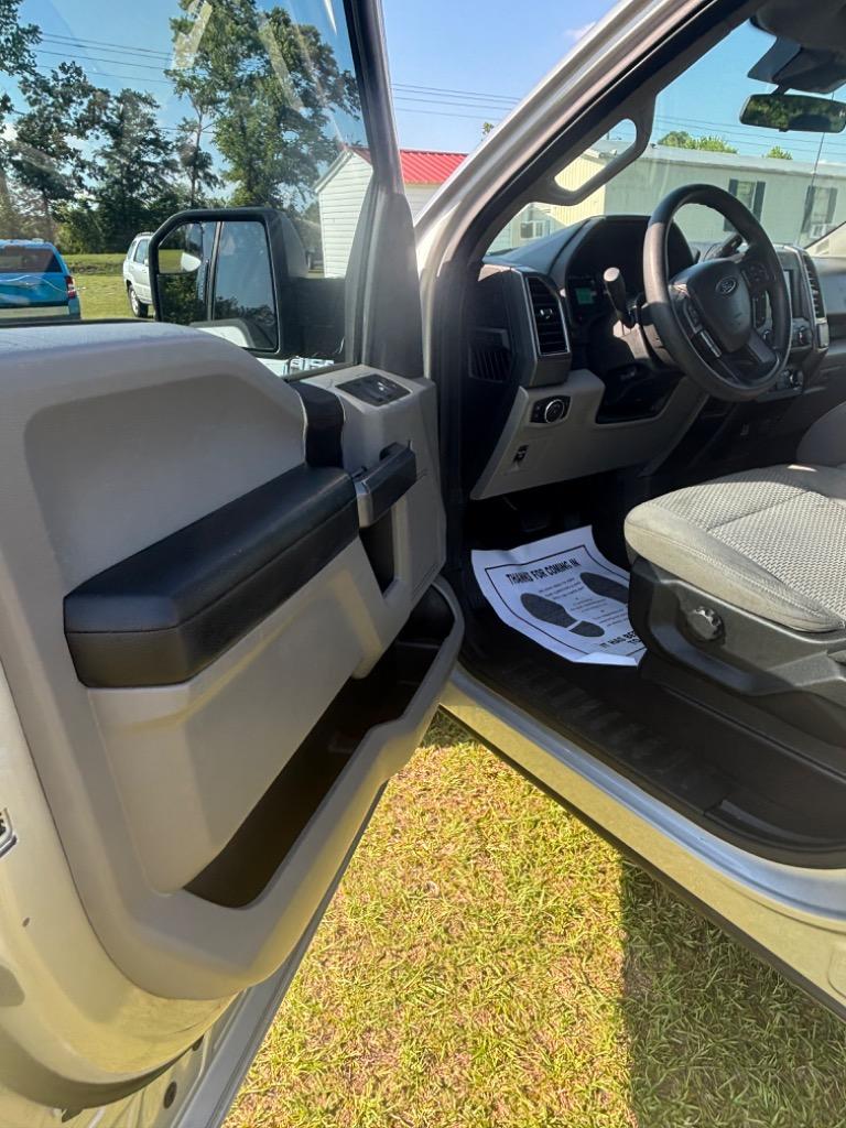 2019 Ford F150 XLT photo