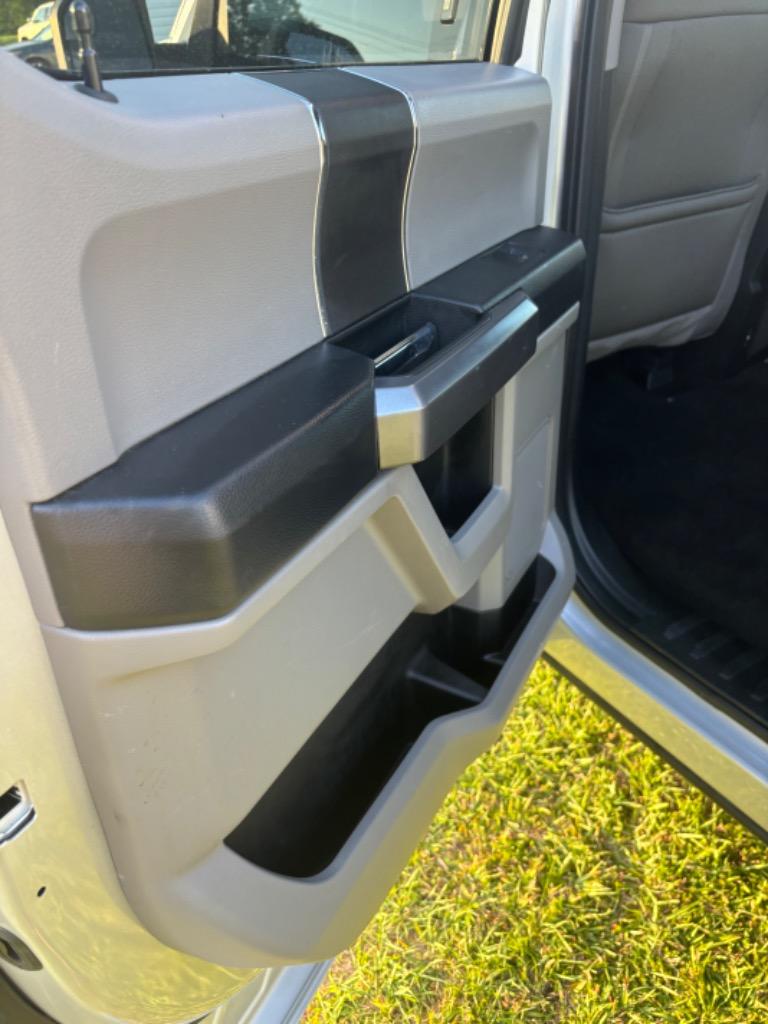 2019 Ford F150 XLT photo