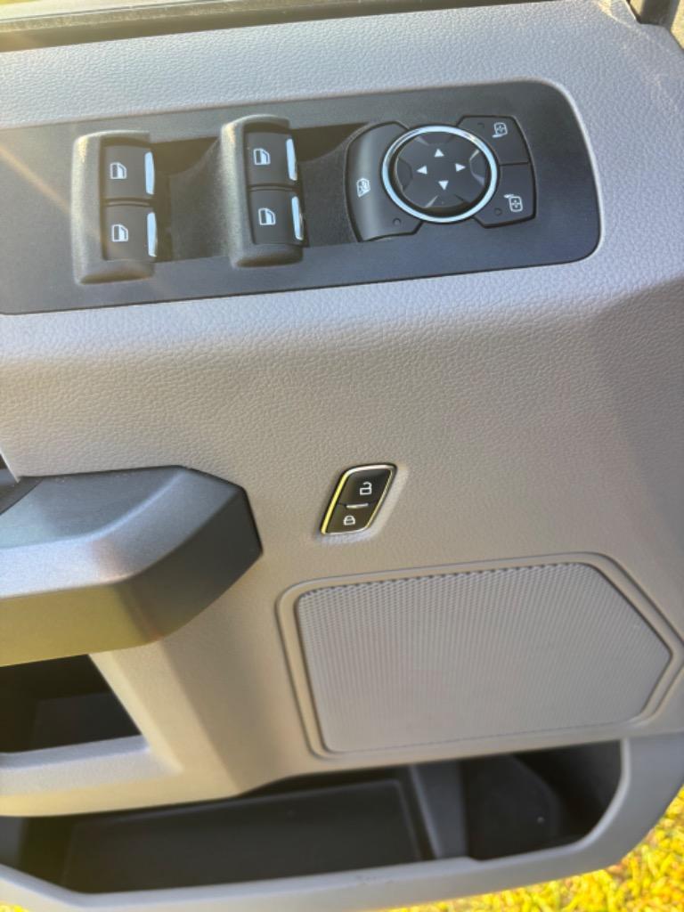 2019 Ford F150 XLT photo