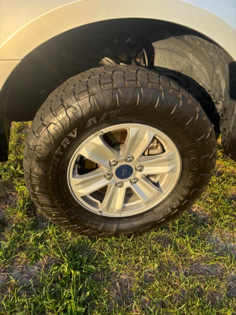 2019 Ford F150 XLT photo
