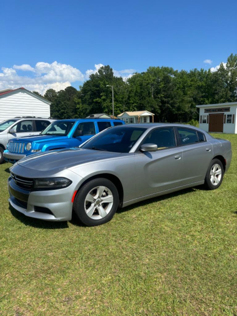 2015 Dodge Charger SE photo