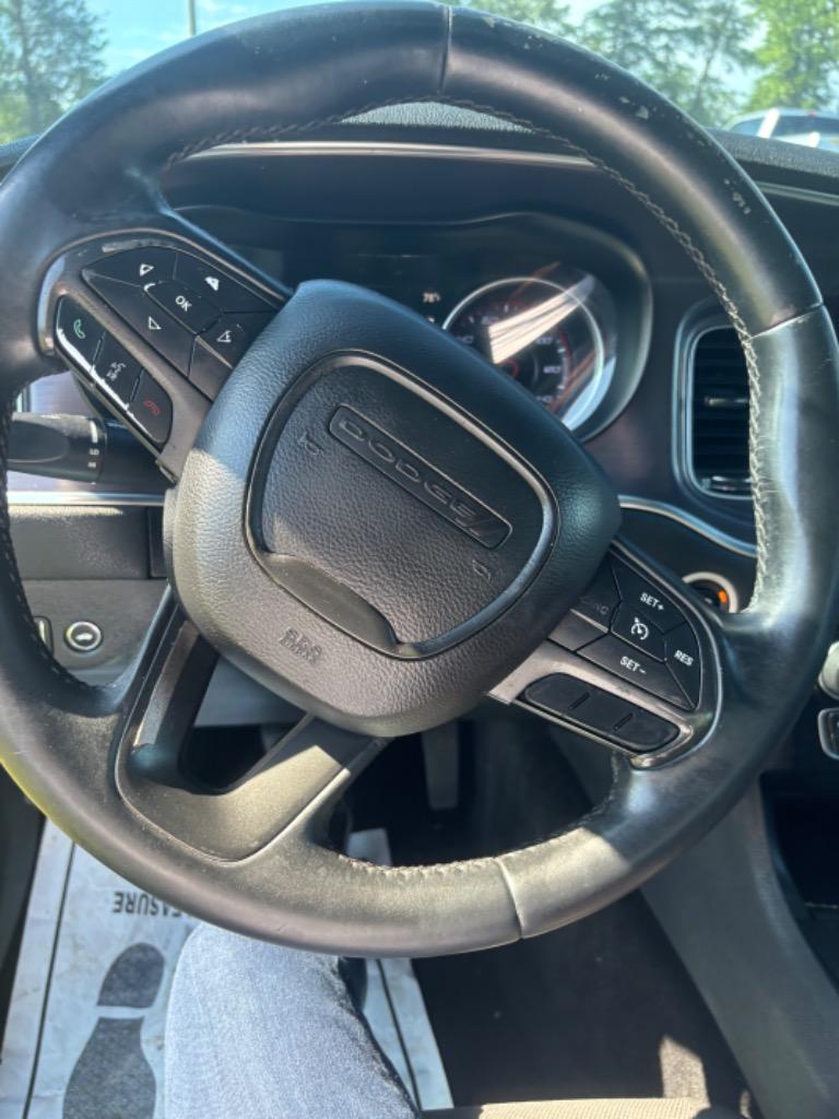 2015 Dodge Charger SE photo