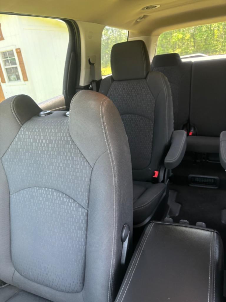 2016 GMC Acadia SLE2 photo