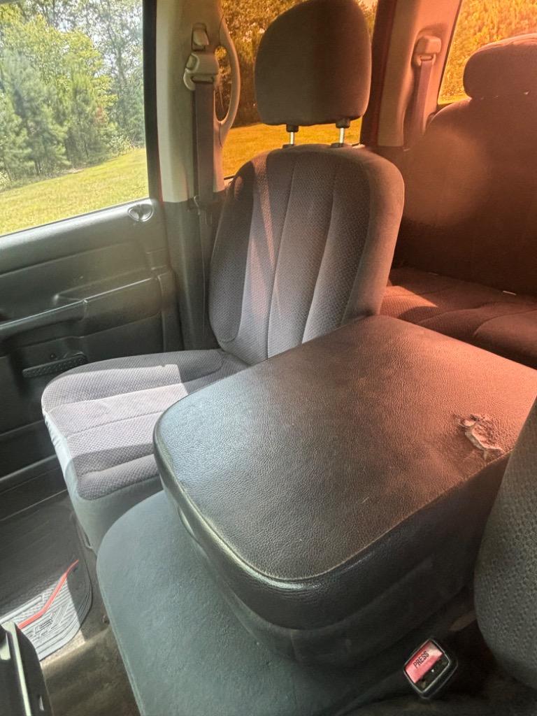 2005 Dodge RAM 1500 - $6,475