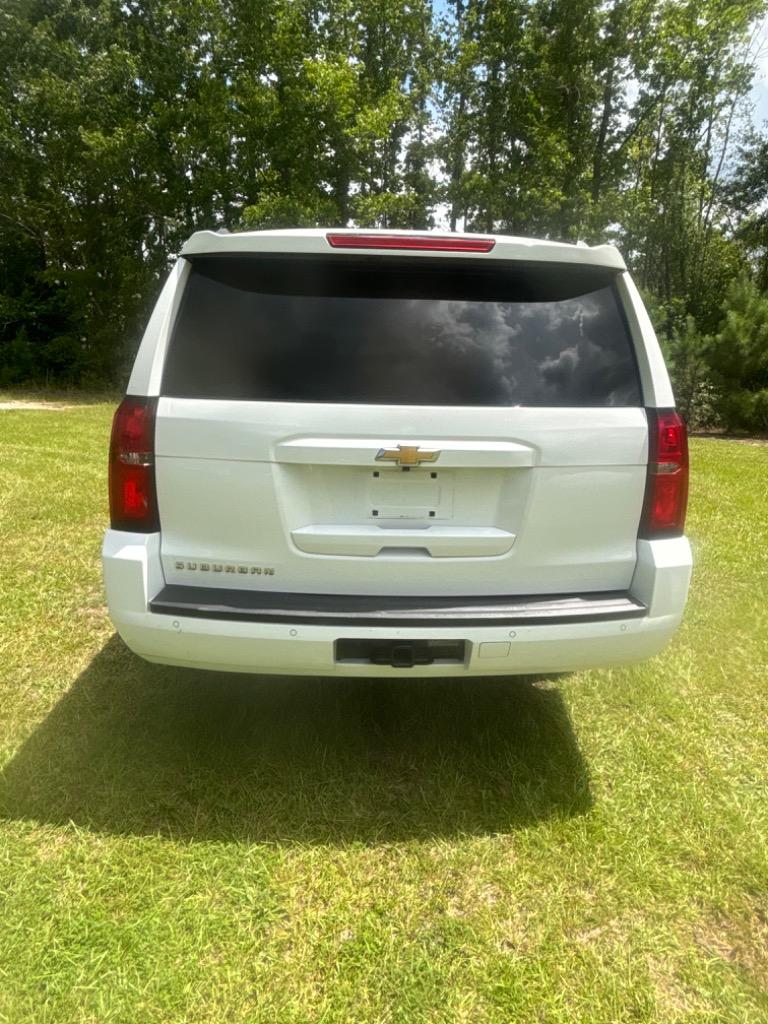 2017 Chevrolet Suburban - $15,225