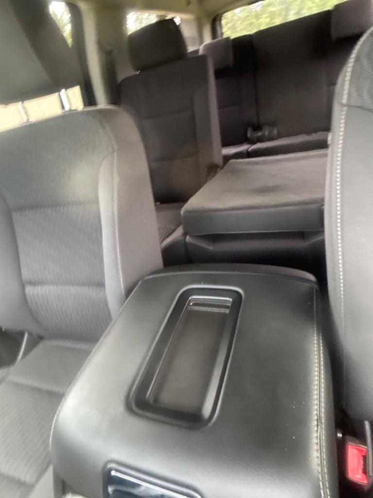 2017 Chevrolet Suburban - $15,225