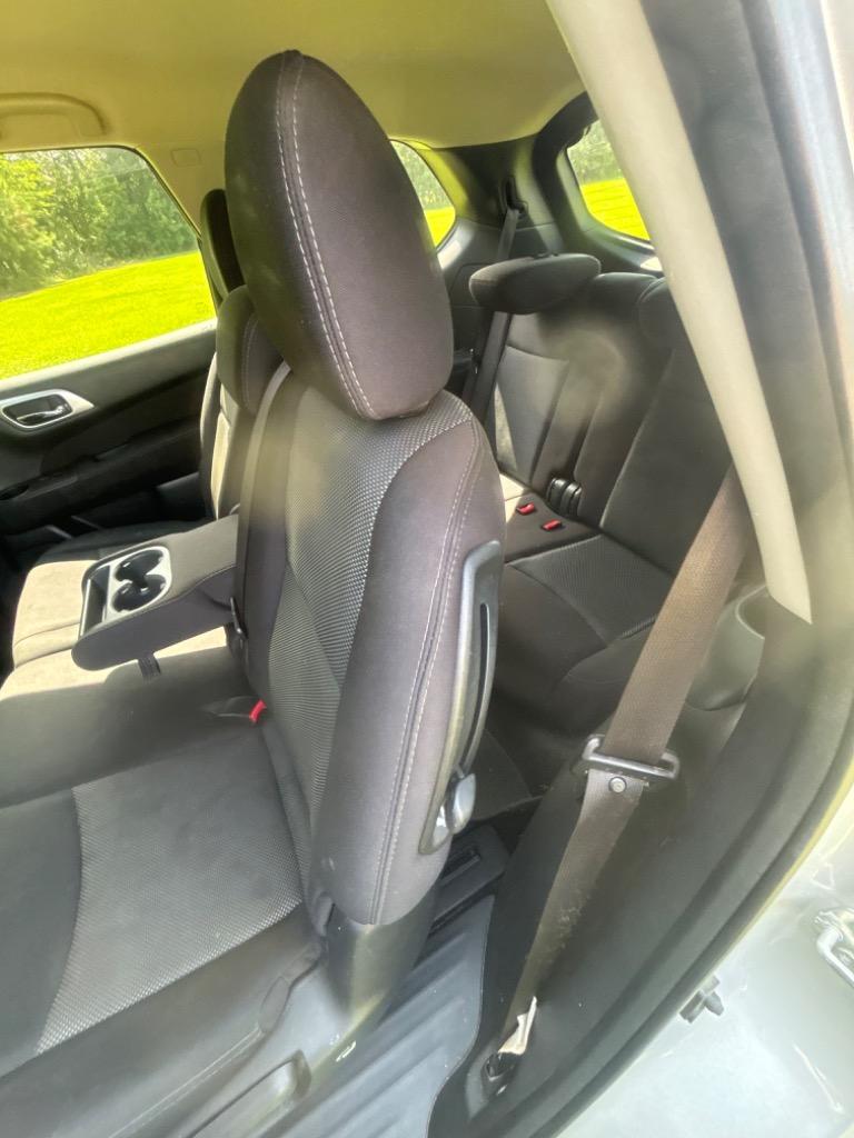 2017 Nissan Pathfinder - $5,445