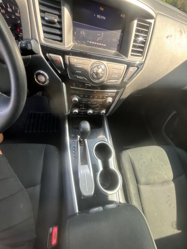2017 Nissan Pathfinder - $5,445