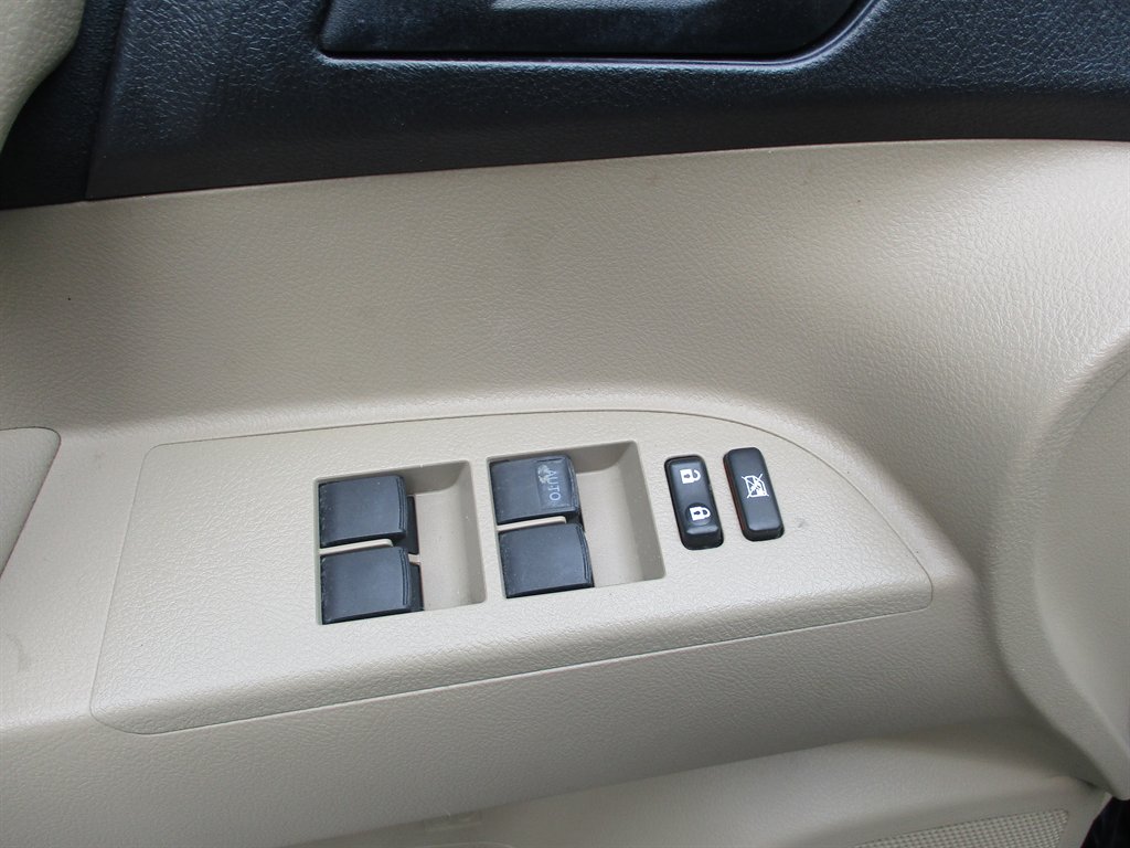 2012 Toyota Highlander photo