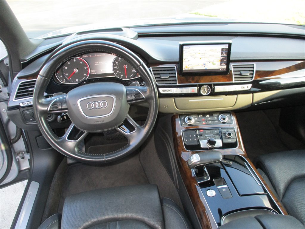 2015 Audi A8 4.0t L photo