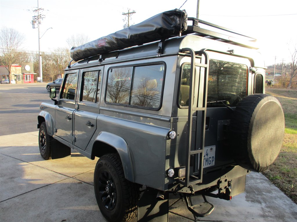 1995 Land Rover Defender 110  photo