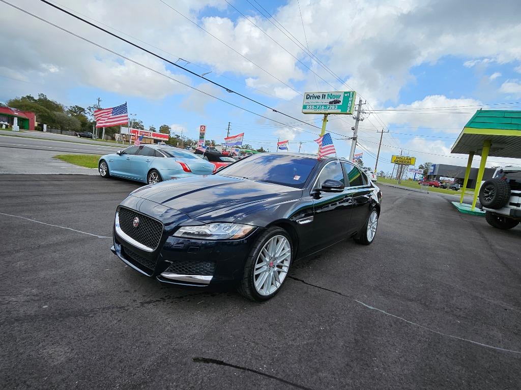 2016 Jaguar XF Prestige photo