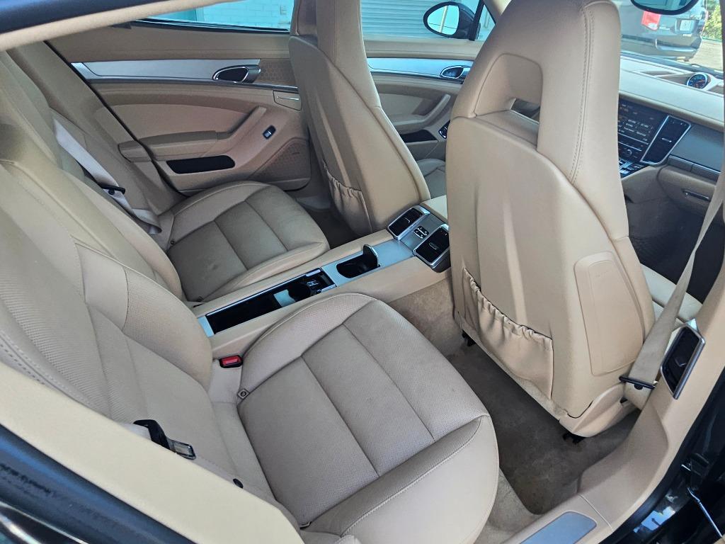 2013 Porsche Panamera 4S photo