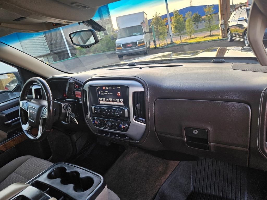 2016 GMC Sierra 1500 SLE photo